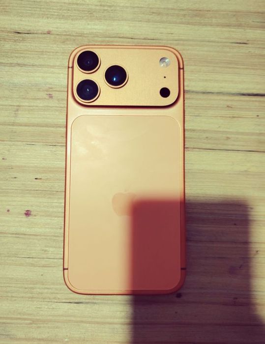 Iphone 17 promax lux Dubai