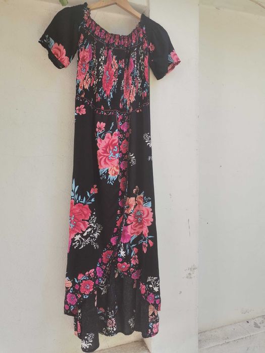 Дълги рокли, различни модели 14 лв.