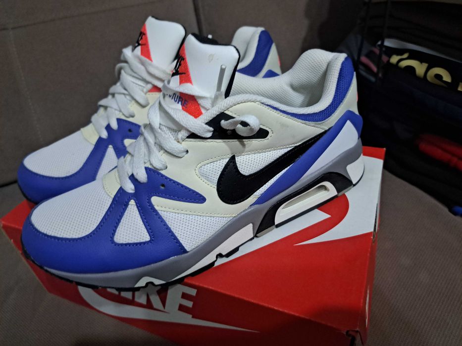 Vand adidasi Air Max Strix