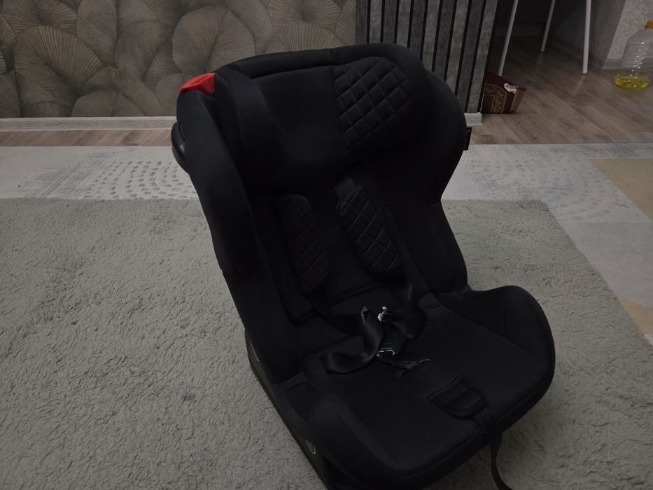 Продам детское авто-кресло