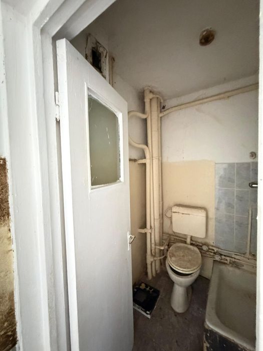 Garsoniera București, B-dul Iuliu Maniu, sect.6, necesită renovare