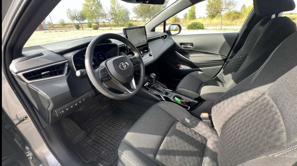 Toyota Corolla Touring Sport Business, 1.8 Benzina, Hybrid, 140 CP