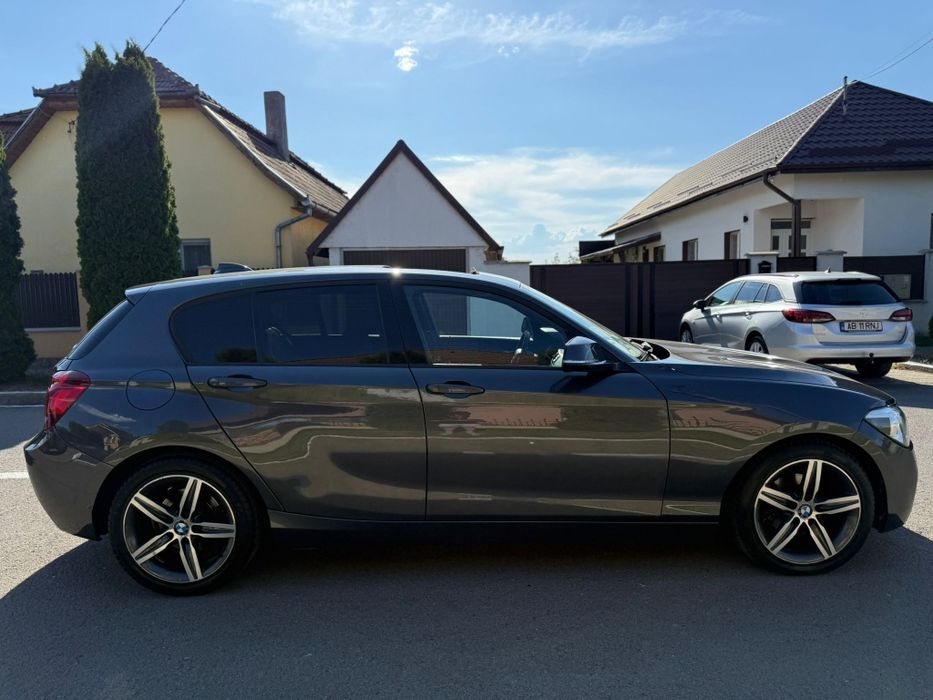 Vând Bmw 118D Trapa Bi-Xenon Sport-Line