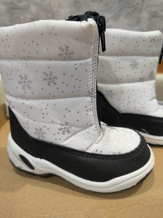 Продам детские сапожки