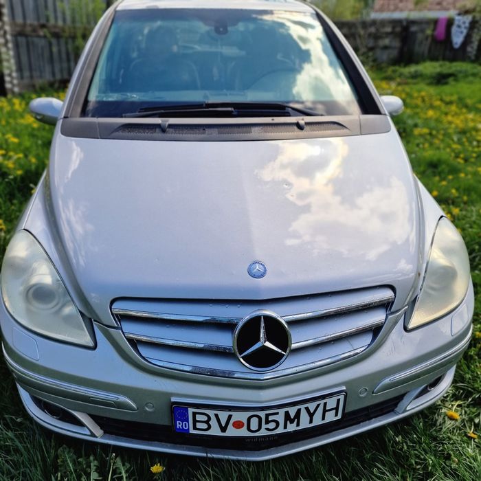 Mercedes-benz b200