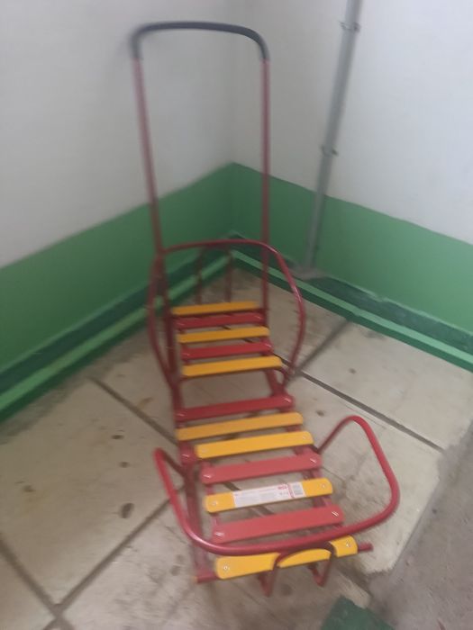 Продаются    санки