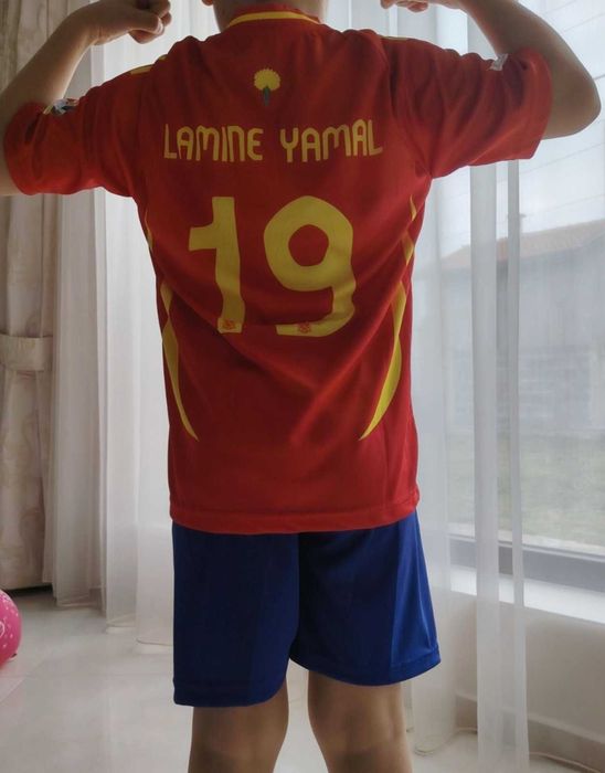 Футболни екипи на добра цена