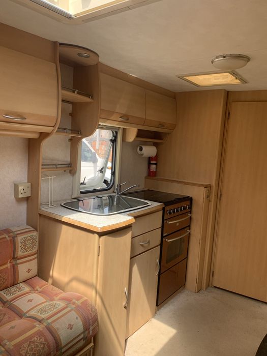 Каравана Coachmen Amara 2003