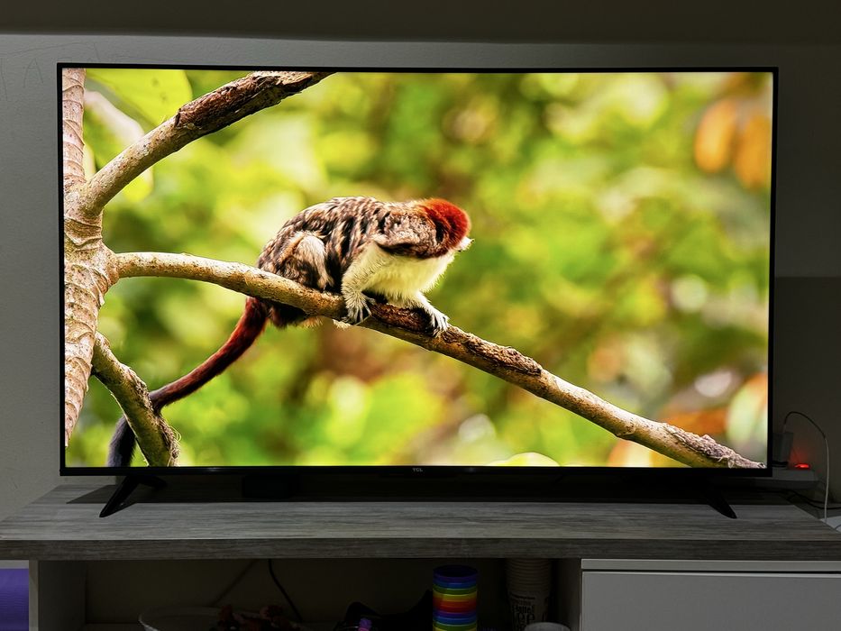 Продаю новый телевизор TCL 55T6D