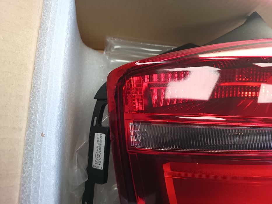 Десен  стоп за БМВ 1 лед