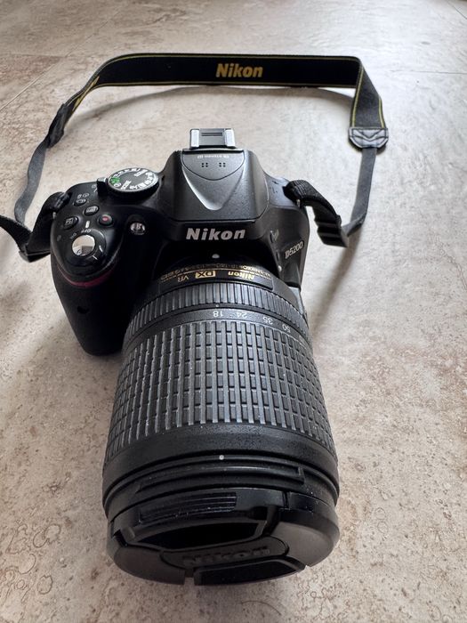 Фотоапарат Nikon D5200