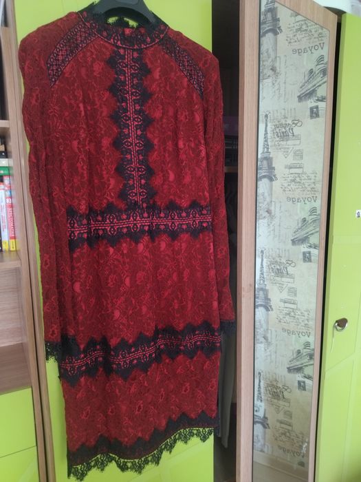 Платья вечерние нарядные