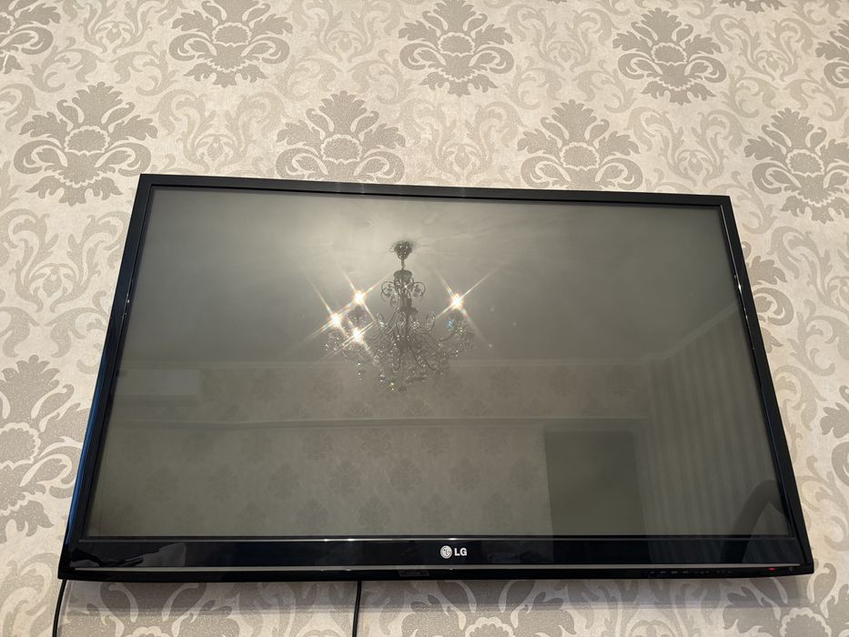 Продам телевизор lg