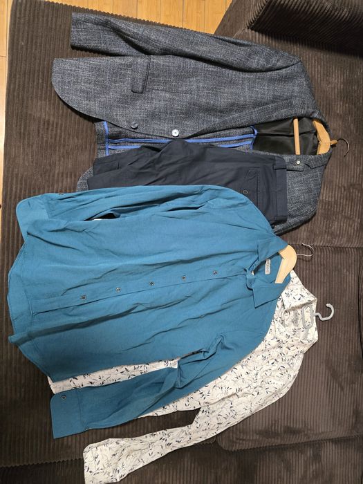 Костюм: сако, панталон и 2 ризи MONNI