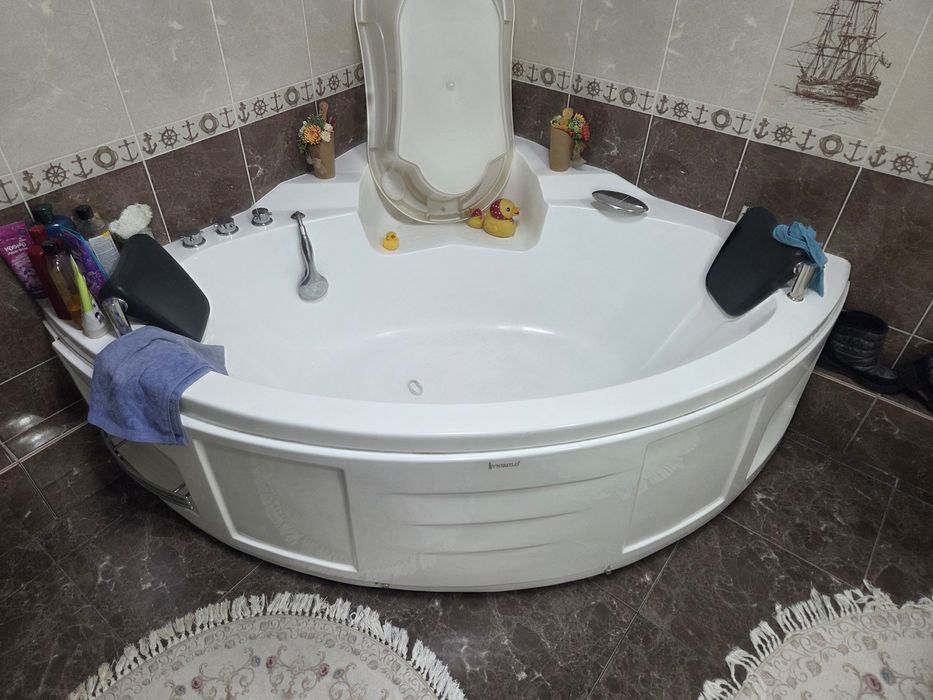 Джакузи б/у белый