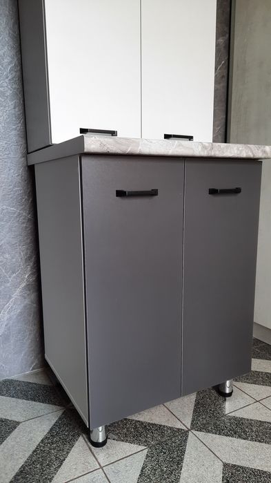 Продам тумбу с мойкой и сушкой