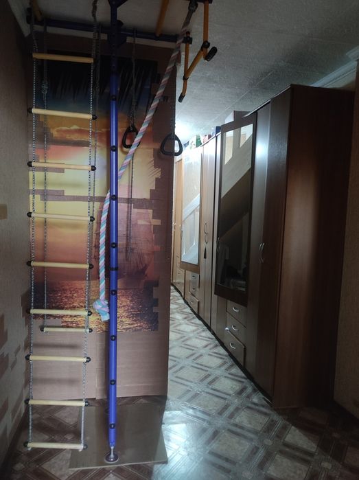 Продам мансардный дом отдельно стоящий