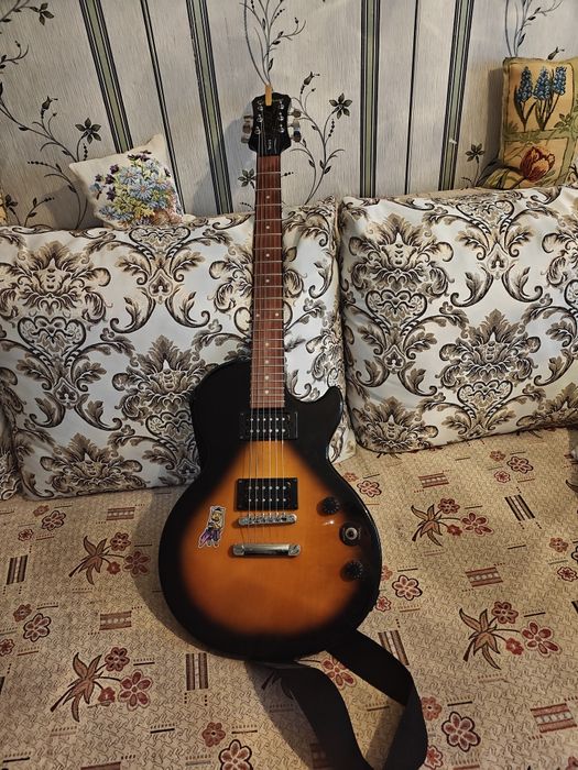 Продам электрогитару Epiphone