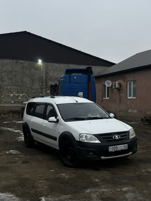 Lada Largus CROSS