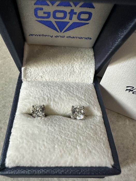 Сребърни обеци с камъни GOTO ТОП подарък