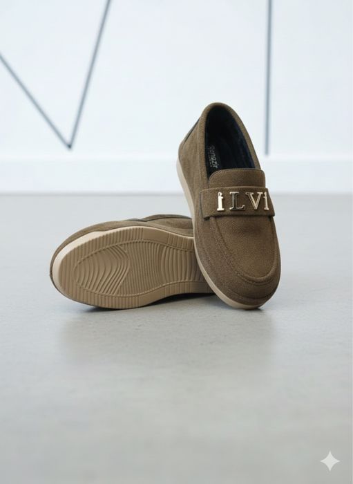 Ayollar uchun qishgi poyafzallar