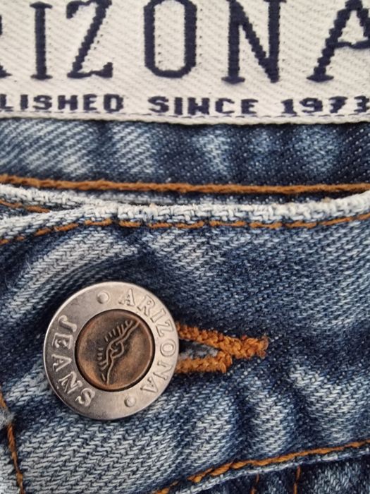 Blugi evazați  Arizona