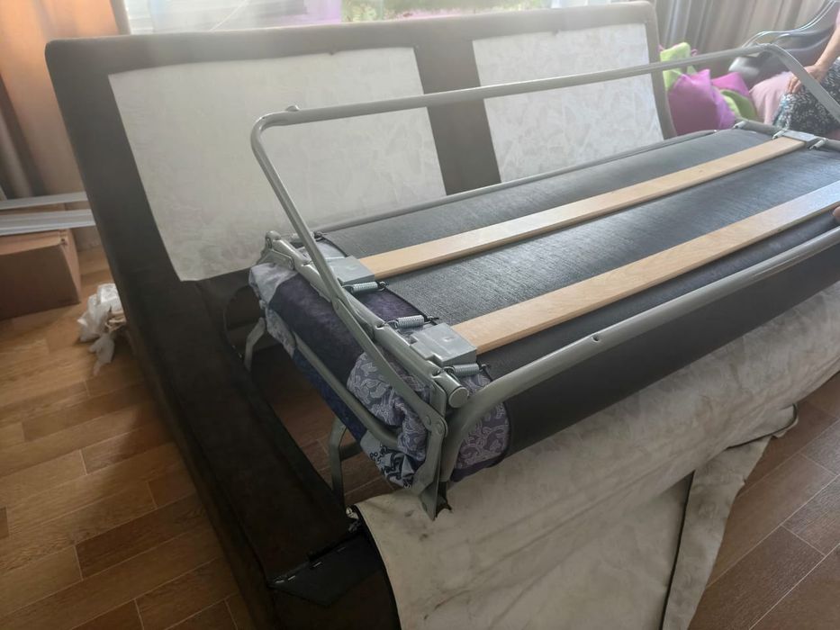 Продам диван в хорошем состоянии
