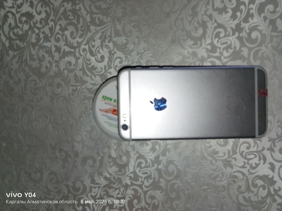 Айфон 6,  64 гег