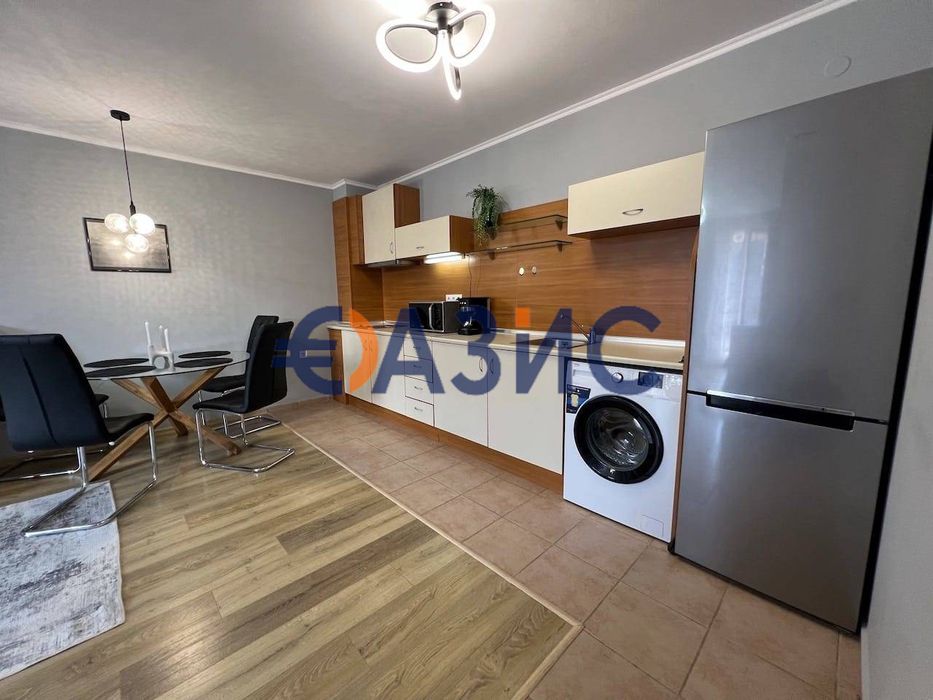 Продава се Двустаен апартамент в к.к. Слънчев бряг - 71 кв.м за 747 €/кв.м - Снимка #9