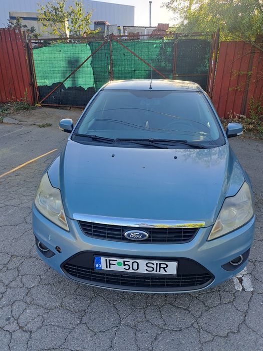Ford focus  anul 2009 pentru piese