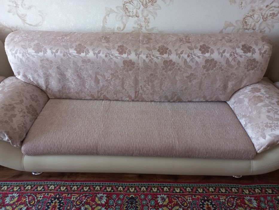 Продам мягкий уголок
