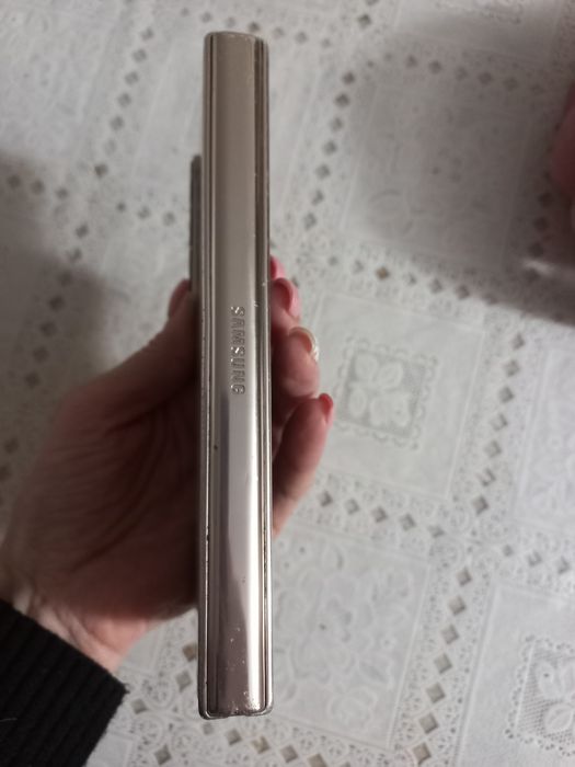 Samnsung Z Fold 4 за части