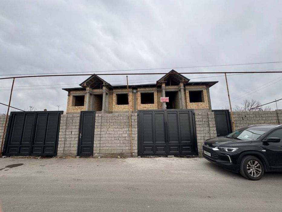 Срочно продается 2х этажный коттедж