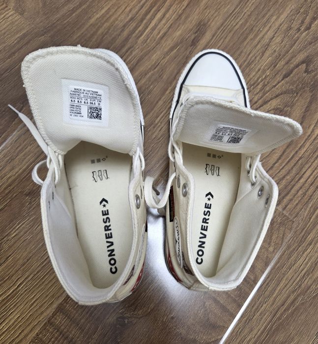 Converse mărimea 39,5