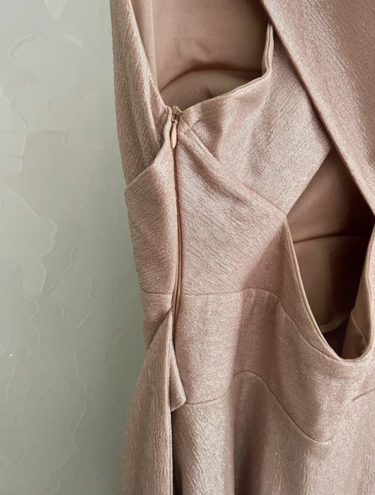 Rochie scurtă, elegantă, purtată o singură dată