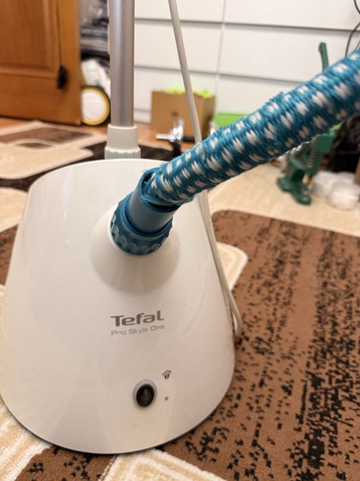 Продам отпариватель фирмы Tefal
