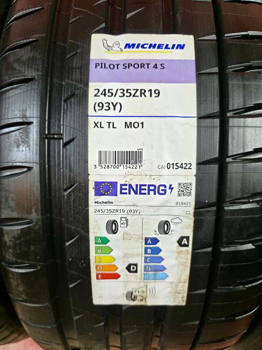 Anvelope VARA - 245/35/19 - MICHELIN PS 4S - NOI - DOT 2021 !