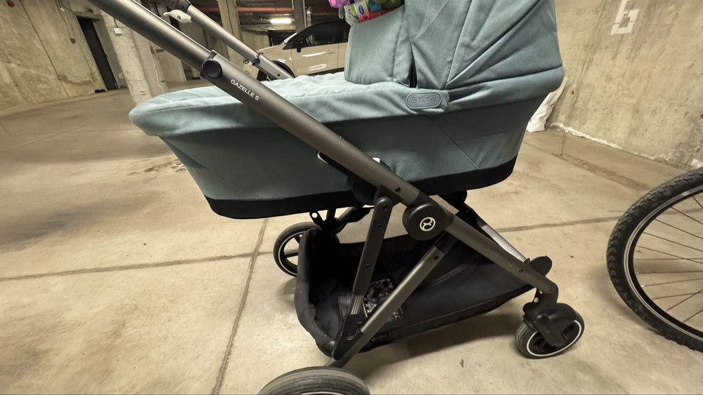 Cybex gazelle s количка за породени и car seat Cybex cloud z