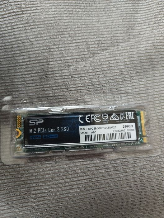 Захранване ThermalTake 700W 80+ Smart и SSD M.2 Silicon Power 256GB