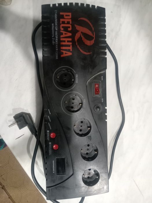 Стабилизатор напряжения Ресанта 2000