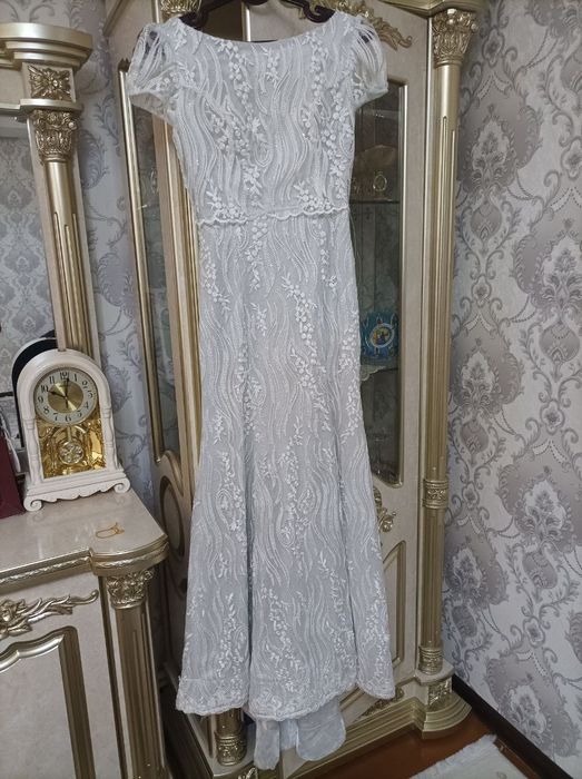 Туй ва окшом либослари