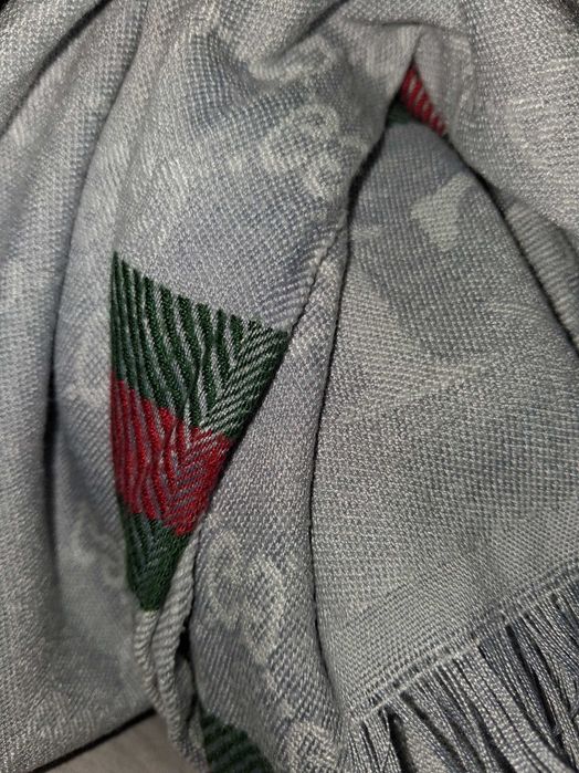 Fashion шал. Приятна за носене материя