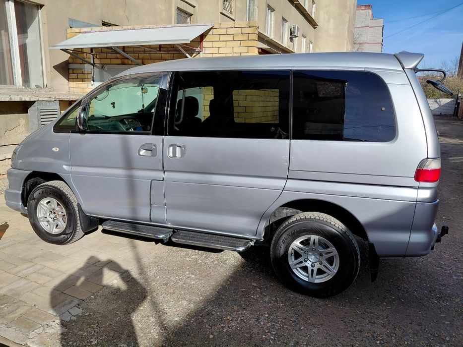 Продам Мицубиси Делика