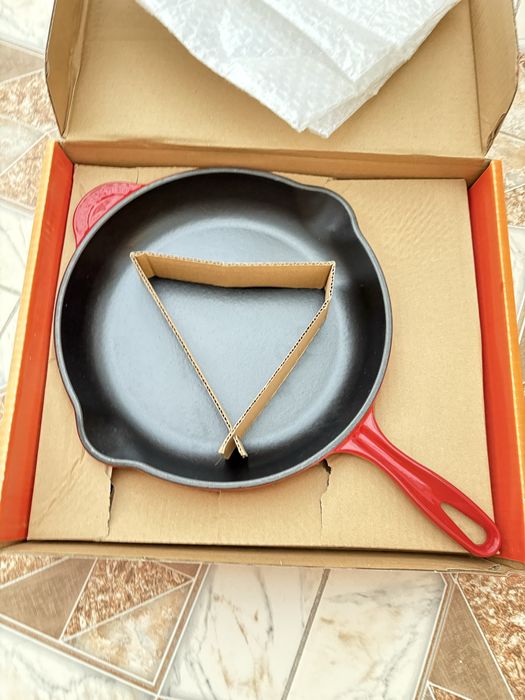 Сковородка чугунная