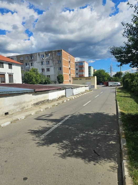 VAND GARAJ CU BECI  - Codlea / Strada Barsei