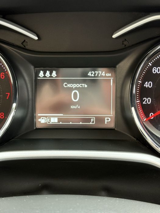 Продаю свою машину Onix Premier