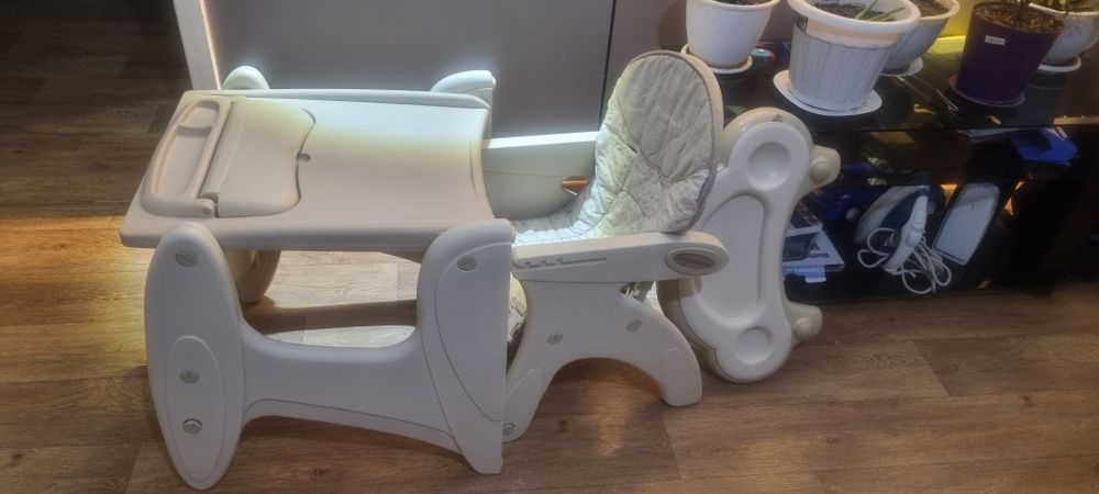 Детская стулья трансформер продам  б/у.