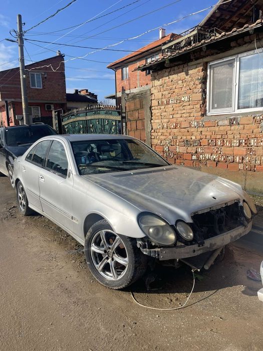 Мерцедес е320 на части