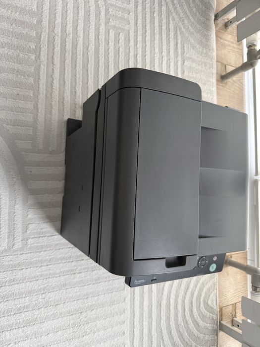 Принтер продаю б/у Canon MF 4430