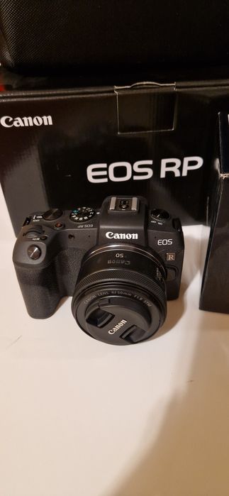 Canon EOS RP + RF 50mm F/1.8 STM